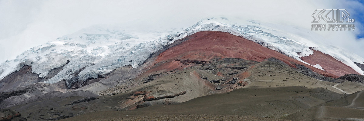 Cotopaxi De Cotopaxi vulkaan is met zijn 5897m de tweede hoogste top van Ecuador. Wij geraken tot op 4800m hoogte vanwaar we de immense gletsjers kunnen aanschouwen. Stefan Cruysberghs